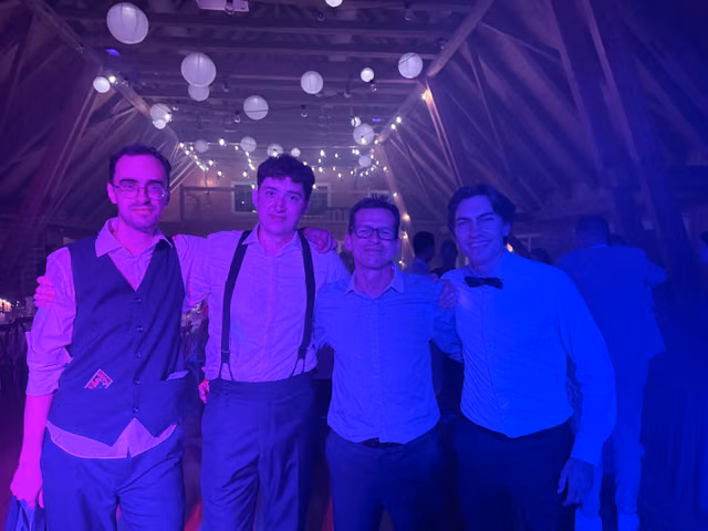 Foto um 02:15 öffnen